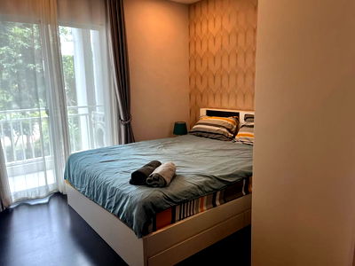 Condos for sale 700 Year Sports Arena Chiang Mai : The  vidi condominium for sale very near Maya mall and Nimman road Tel. 082-389-9314 (Boo)