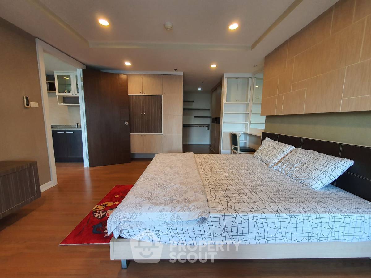 รูป ใกล้ BTS Nana เพียง 200 ม. คอนโด 2 ห้องนอน The Trendy Condominium (ID 567211) - รูปที่ 15/17