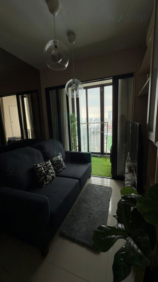 รูป 🎊 ให้เช่าคอนโด ไอดีโอ รัชดา-ห้วยขวาง อาคาร 1 ชั้น 11 1 ห้องนอน ขนาด 35 ตรม ใกล้ The Street รัชดา - รูปที่ 1/8