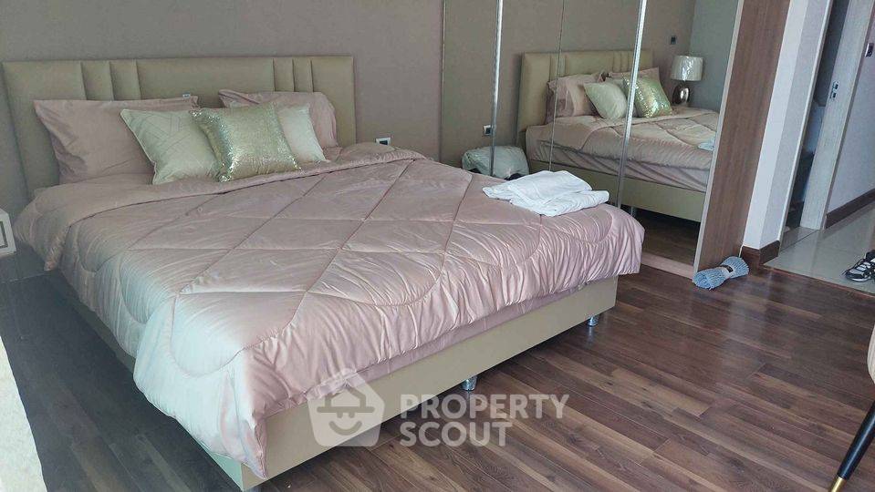 picture 1-BR Condo at The Peak Towers close to Phratamnak (ID 1163160) - 1/11