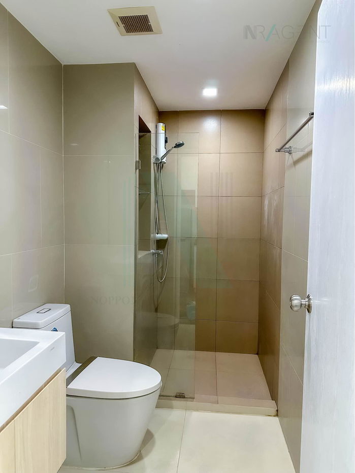 รูป 🎊 ให้เช่าคอนโด ริชพาร์ค แอท ทริปเปิ้ล สเตชั่น อาคาร 1 ชั้น 34 1 ห้องนอน ขนาด 28 ตรม ใกล้ Lotus พัฒนาการ - รูปที่ 6/8