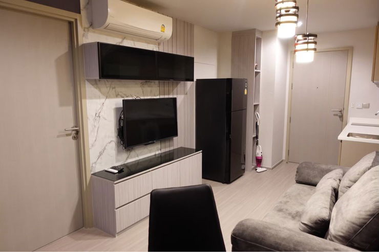 รูป 🔵⚪️ "For Rent" Life ladprao-ห้องมุมหายาก -แต่งเต็มเฟอร์ครบ-ต่อรองได้->> line id:@Arunestate 🔵⚪️ - รูปที่ 3/11