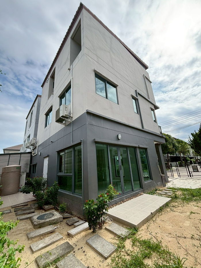 picture 🌟🏡 Luxury 3-story semi-detached house for sale in Baan Klang Muang The Edition Suksawat-Rama 3 project 🏡🌟 - 18/20