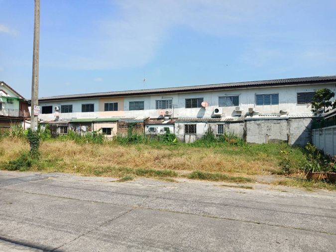 ขายถูกกว่าราคาประเมิน ที่ดินถมแล้ว ทำเลดี เนื้อที่ 168 ตร ว. ซอยเลียบคลองสอง 19 (หมู่บ้านมโนรมย์ 4)