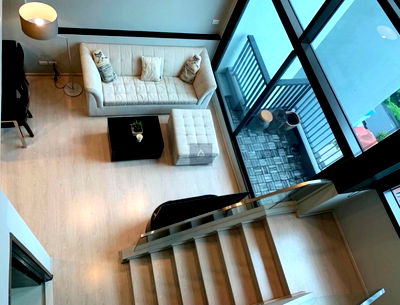 Condos for rent : TA2904📲LineID @556ryccg🚆Duplex 60 sqm 1 Bedroom Floor 30 Rhythm Sukhumvit 44/1 Fully furnished near sky train BTS Phra Khanong