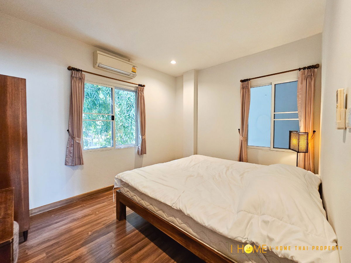 picture Townhouse for rent with 2 bedrooms, 3  toilets and 1 kitchen - 22/38