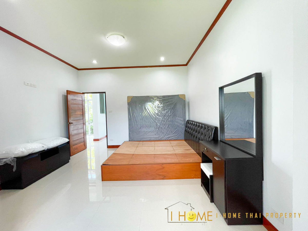 รูป บ้านเดี่ยวสองชั้นพร้อมสระว่ายน้ำส่วนตัว    6ห้องนอน  7ห้องน้ำ   1ห้องครัว  1ห้องรับแขก   - รูปที่ 32/80