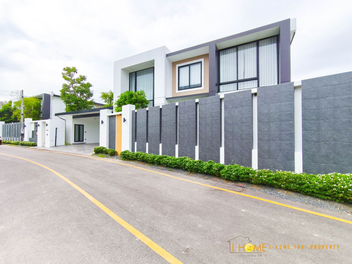 picture Two-storey pool villa for rent with 4 bedrooms,5 toilets and 1 kitchen.  - 4/63