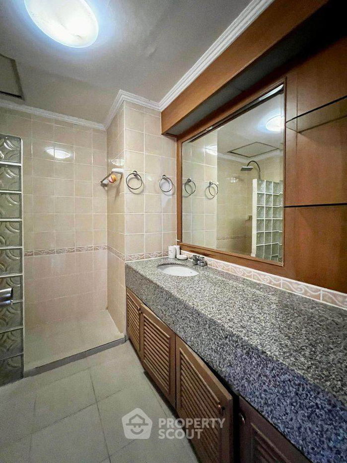 picture 1-BR Condo at Pattaya Hill Resort Pratumnak close to Phratamnak (ID 1163142) - 6/19