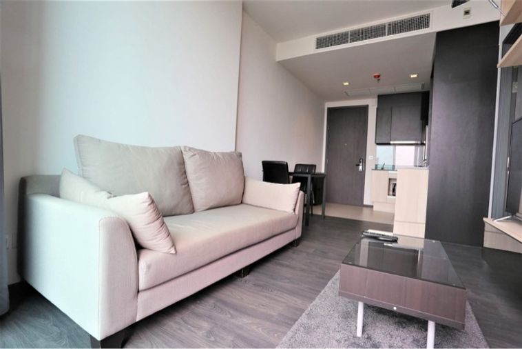 เอจสุขุมวิท 23 ให้เช่า 1 ห้องนอน