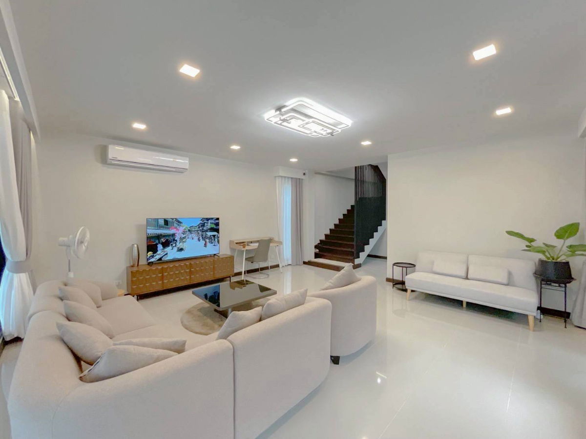 รูป ให้เช่าทาวน์โฮม 3 ชั้น ใกล้หมู่บ้านนักกีฬาแหลมทอง บ้านรีโนเวทใหม่พร้อมอยู่ (N.1874) - รูปที่ 9/29