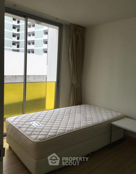 คอนโด 2-ห้องนอน ที่ เดอะ คัลเลอร์ลี่ วิวิด คอนโดมิเนียม ใกล้ MRT ห้วยขวาง (ID 577556)