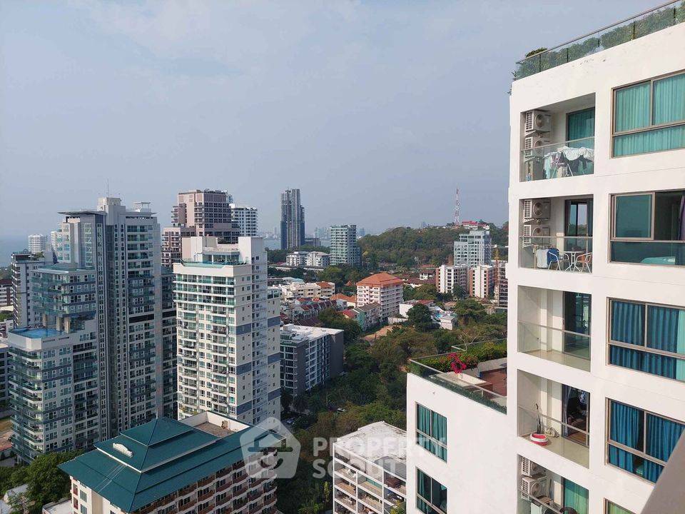 picture 1-BR Condo at The Peak Towers close to Phratamnak (ID 1163160) - 6/11