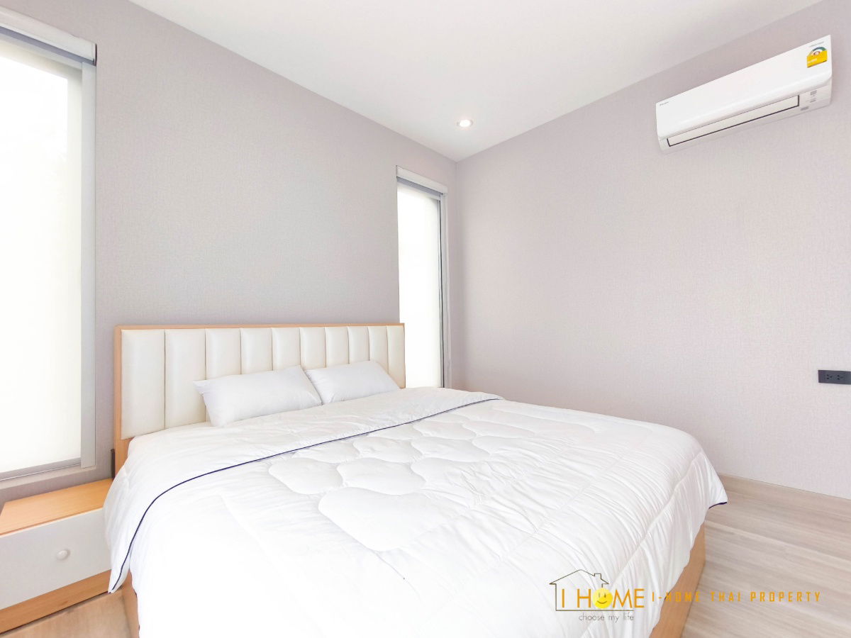 picture Two-storey pool villa for rent with 4 bedrooms,5 toilets and 1 kitchen.  - 48/63