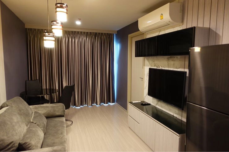 รูป 🔵⚪️ "For Rent" Life ladprao-ห้องมุมหายาก -แต่งเต็มเฟอร์ครบ-ต่อรองได้->> line id:@Arunestate 🔵⚪️ - รูปที่ 1/11