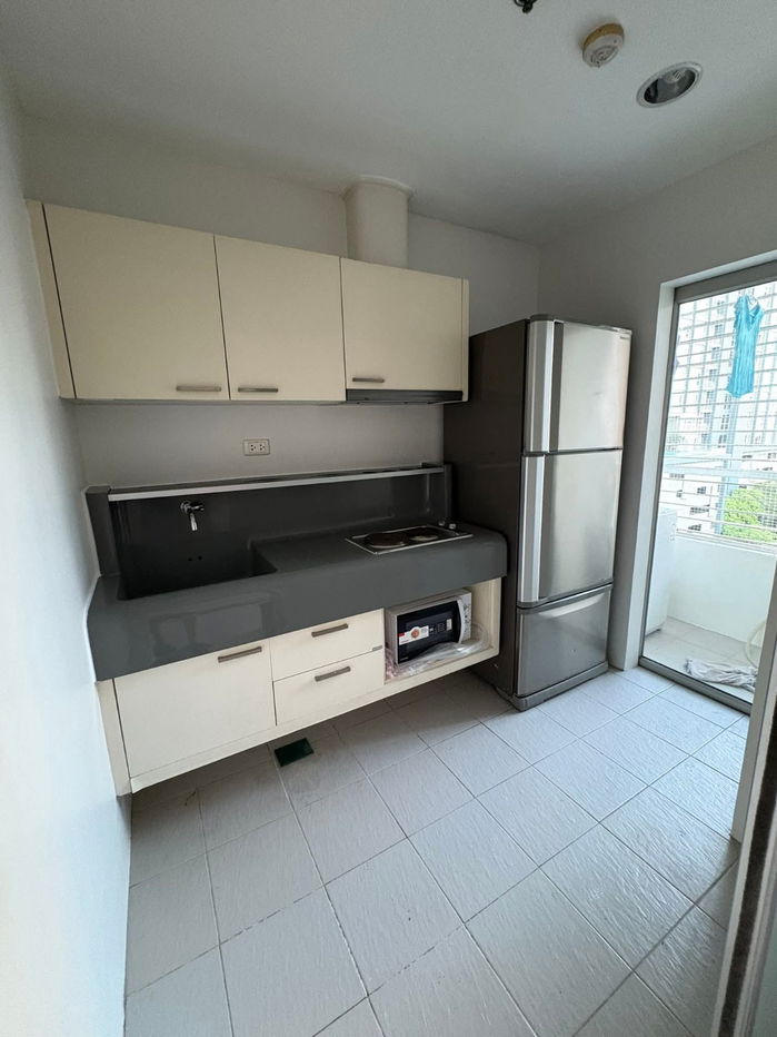 รูป OMG3110  < ว่าง 6 ต.ค. 68 > ห้องสวย 2 ห้องนอน + รีโนเวทใหม่ + ให้เช่า  [ คิวเฮ้าส์ คอนโด สาทร ] - รูปที่ 5/9