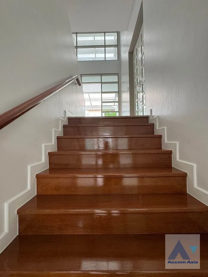 picture 🔼🔽 AccomA 📩  3 BR House in Khlong Tan Nuea (AA36898) - 12/16