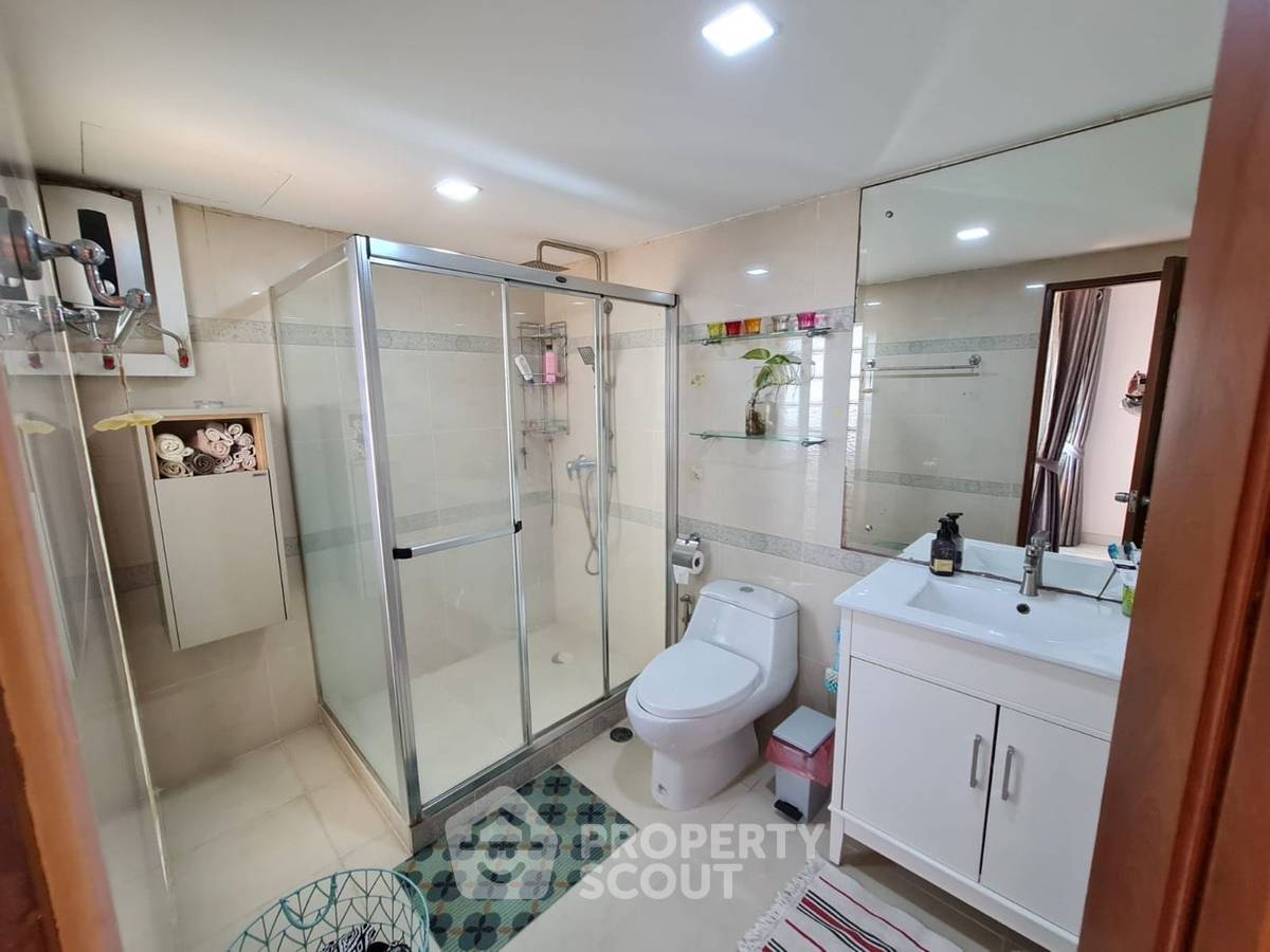 รูป คอนโด 3-ห้องนอน ที่ คาซ่า วีว่า คอนโดมิเนียม ใกล้ BTS เอกมัย (ID 696815) - รูปที่ 3/12