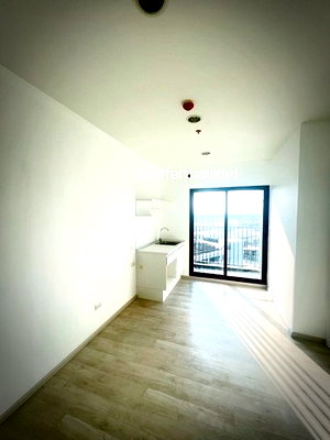 Condos for sale The Square Bang Yai : sb133 Plum Condo Central Station for sale, next to Central Westgate Phase 2.