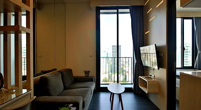 Condos for rent : For Rent Condo EDGE SUKHUMVIT 23 Building 1, Floor 19,1 bed room, Room size 33.00 sqm