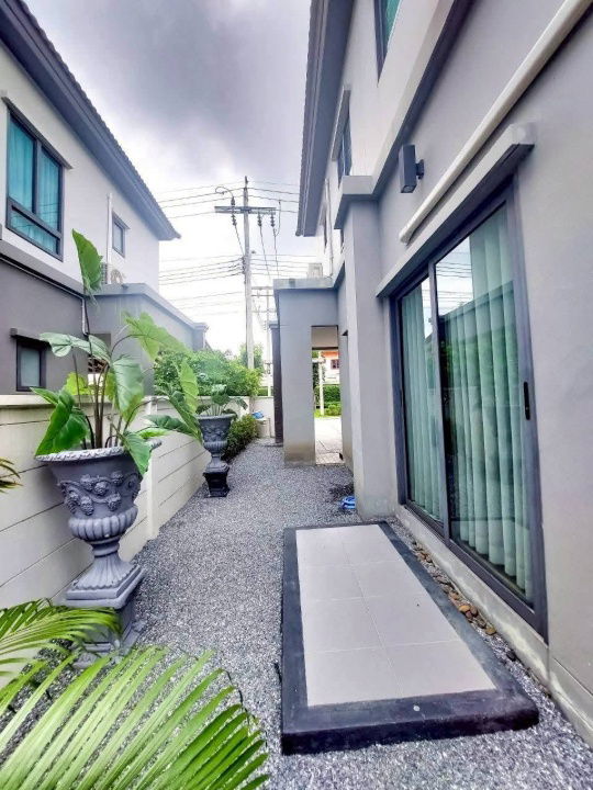 picture Luxury house for sale, Grand Britania Rama 9-Krungthep Kreetha project, north-facing house with large area. - SW003048 - 3/31