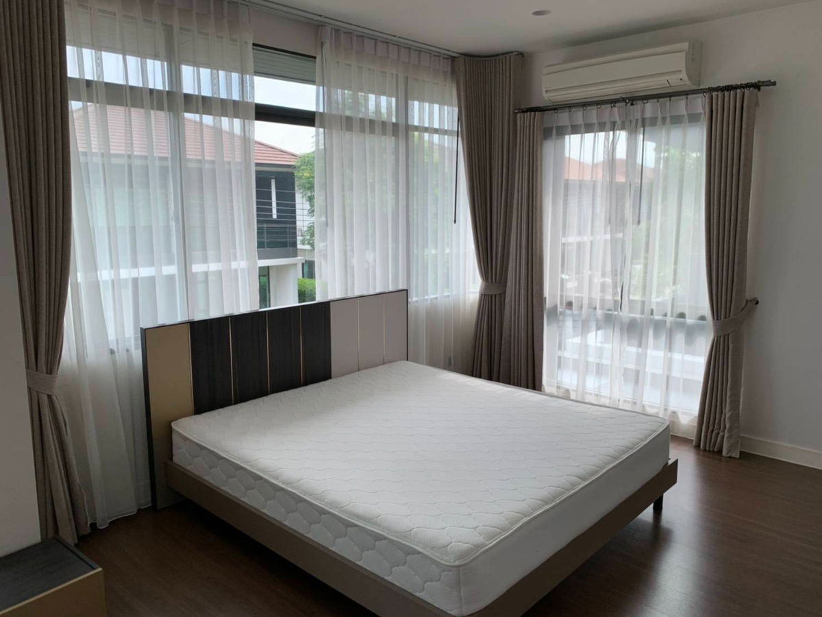 picture For rent, for lease, single house, Setthasiri Krungthep Kreetha 1, cheap price, interested, Line: @951qfbfi - 9/12