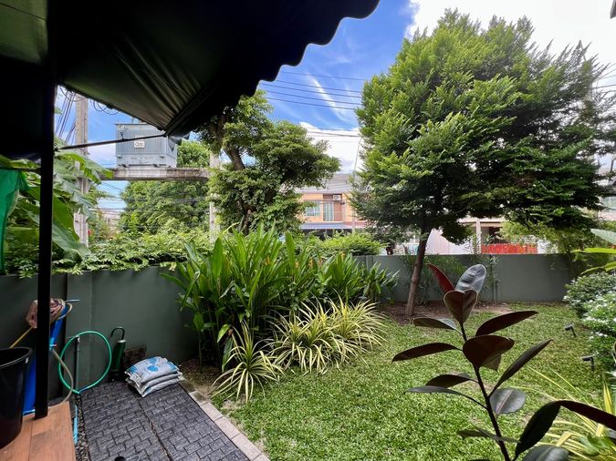 3-bed townhouse for sale, 125 sqm, 33.2 sq wah, VILLETTE LITE PATTANAKARN 38