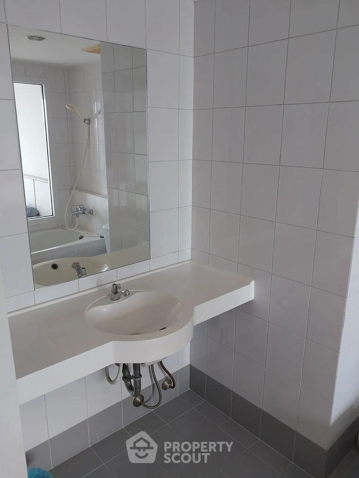 picture 2-BR Condo at Chapter One Modern Dutch in Rat Burana (ID 2315598) - 7/13