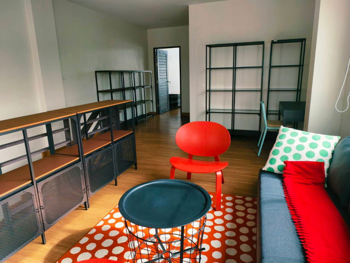 รูป ขาย! Home office ใจกลางเมืองเชียงใหม่      ใหม่ เพิ่งสร้างเสร็จ ตั้งอยู่บนถนนโชตนา   22   อ.เมือง  จ.เชียงใหม่   เป็นอาคาร คสล ขนาด 4x12 เมตร 3ชั้น - รูปที่ 18/50