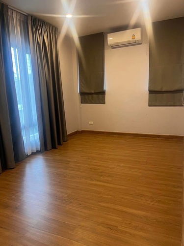 รูป U1370 ให้เช่าบ้านเดี่ยว 2 ชั้น หมู่บ้านThe City รามอินทรา 2 เฟอร์ในบ้านมีบางส่วน ทำเลดีเดินทางสะดวกเข้าออกได้หลายทาง ใกล้ห้างใกล้แฟชั่นฯ - รูปที่ 5/15