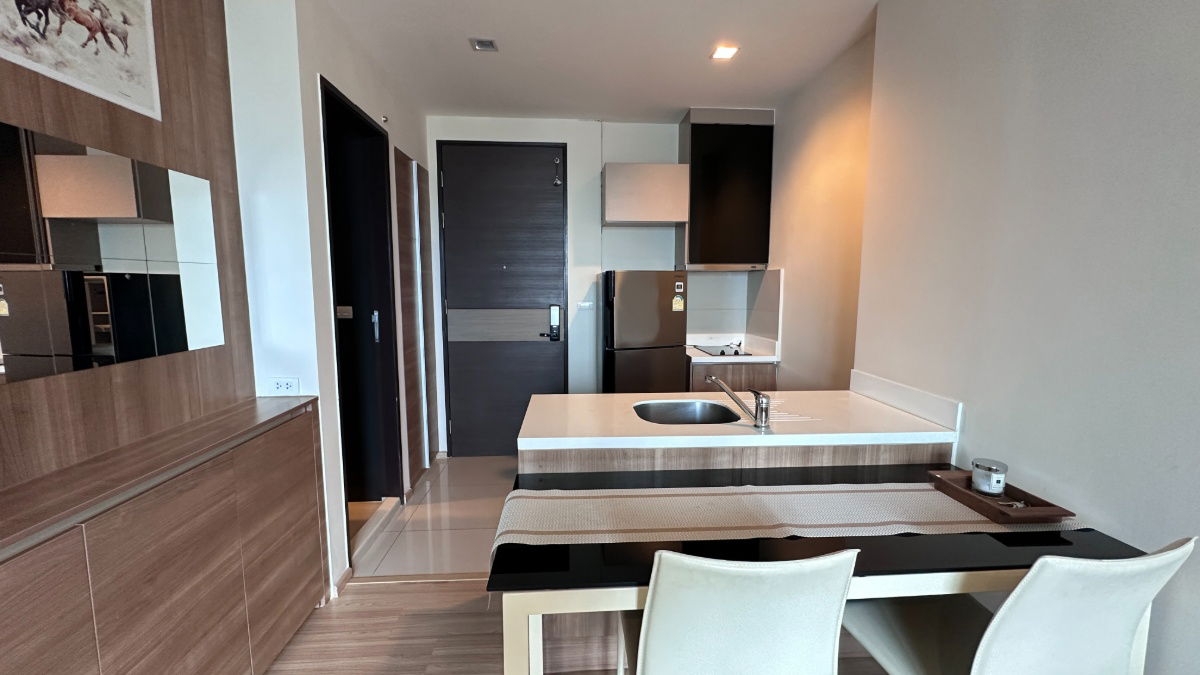 รูป 👉🏻 👉🏻ให้เช่า  Rhythm Sathorn BTS สะพานตากสิน - ขนาด 45 ตร.ม. 1ห้องนอน มีอ่างอาบน้ำ 🛁  - รูปที่ 4/16