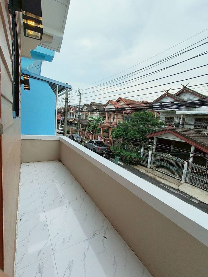 รูป ทาวน์เฮ้าส์ รีโนเวทใหม่ ม.แดนทอง สุขาภิบาล5 ซ.20 ใกล้ทางด่วน ใกล้ตลาด แถมเฟอร์นิเจอร์สวย พร้อมอยู่ เดินทางสะดวก - รูปที่ 16/21