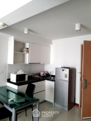 คอนโดให้เช่า : คอนโด 1 ห้องนอน Le Cote Thonglor 8 ชั้น 7 พื้นที่ 34 ตร.ม. ใกล้ BTS ทองหล่อ (ID 1897349)