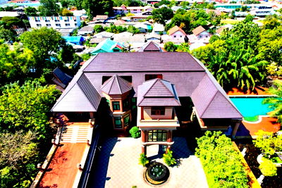 บ้านเดี่ยว นิคมปิ่นทอง : ขาย คฤหาสหรู ศรีราชา - เครือสหพัฒน์ 165 ล้าน