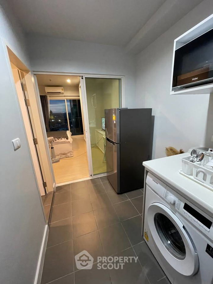 picture High-Floor 1-BR 26 Sqm Metro Sky Wutthakat Near BTS Wutthakat (400m) (ID 2166641) - 8/12