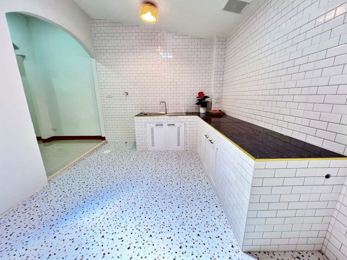 รูป ทาวน์เฮ้าส์ รีโนเวทใหม่ ทำเลดี หมู่บ้าน เมธา1 ถนนคู้บอน27 แยก10 ใกล้รถไฟฟ้าสายสีชมพู แฟชั่นไอส์แลนด์ โรงพยาบาลสินแพทย์ - รูปที่ 14/24