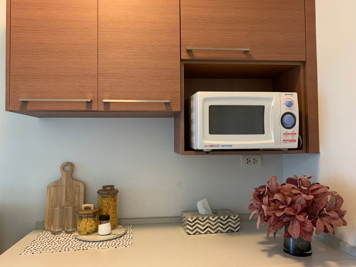 รูป ให้เช่า 📍 i-biza RCA 📍 เฟอร์นิเจอร์ และ เครื่องใช้ไฟฟ้าครบ ใกล้ MRT พระราม 9 - รูปที่ 7/10