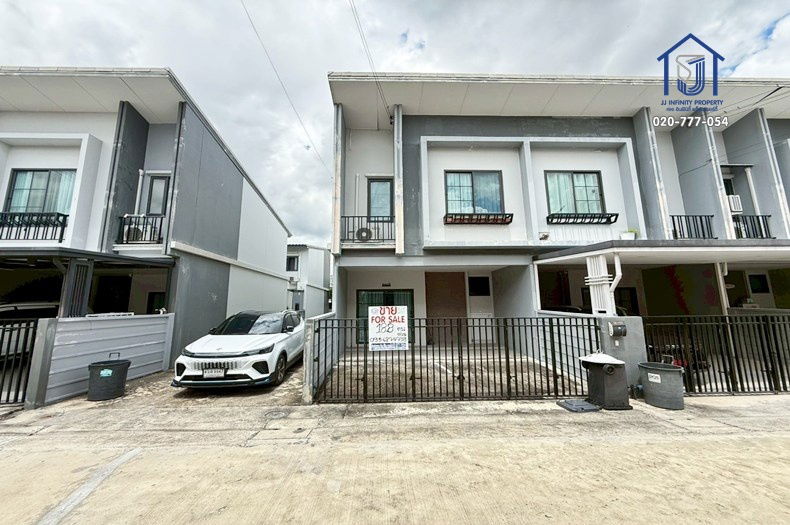 รูป ขายทาวน์โฮม 2 ชั้น หมู่บ้านบริทาเนีย วงแหวน–จตุโชติ  ถนนหทัยราษฎร์ ใกล้วงแหวนฯ–แฟชั่นไอส์แลนด์ - รูปที่ 1/13