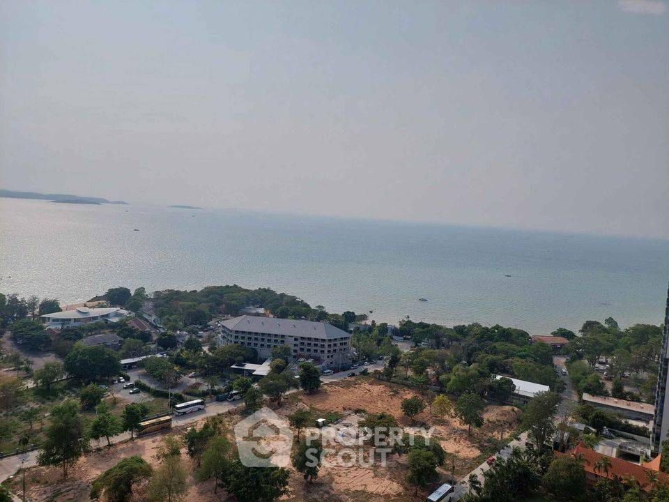 picture 1-BR Condo at The Peak Towers close to Phratamnak (ID 1163160) - 7/11