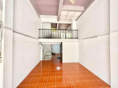 รูป ให้เช่าอาคารพาณิชย์ 4 ชั้นครึ่ง ซอยบรมราชชนนี76 (ติดปากซอยแยก5) อยู่ระหว่างพุทธมณฑลสาย3-4 ขาเข้าปรับปรุงใหม่ สะอาดมาก มีน้ำ/ไฟ พร้อมเข้าอยู่ - รูปที่ 5/37