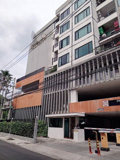 Condo for sale, Kurutani Privacy, fully furnished, just 10 minutes from MRT Sirindhorn, near Central Pinklao.