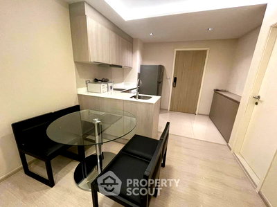 Condos for sale Sukumvit 36 : 2-BR Condo at Vtara 36 near BTS Thong Lor (ID 2338878)
