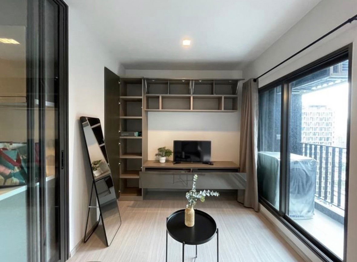 picture ✨#CT2408_095✨𝗙𝗼𝗿 𝗥𝗲𝗻𝘁 2️⃣0️⃣k.🔥🔥 #Near MRT Rama 9 ✨#Vacant room 20 Oct 68 Life Asoke Rama 9 Condo - 3/10
