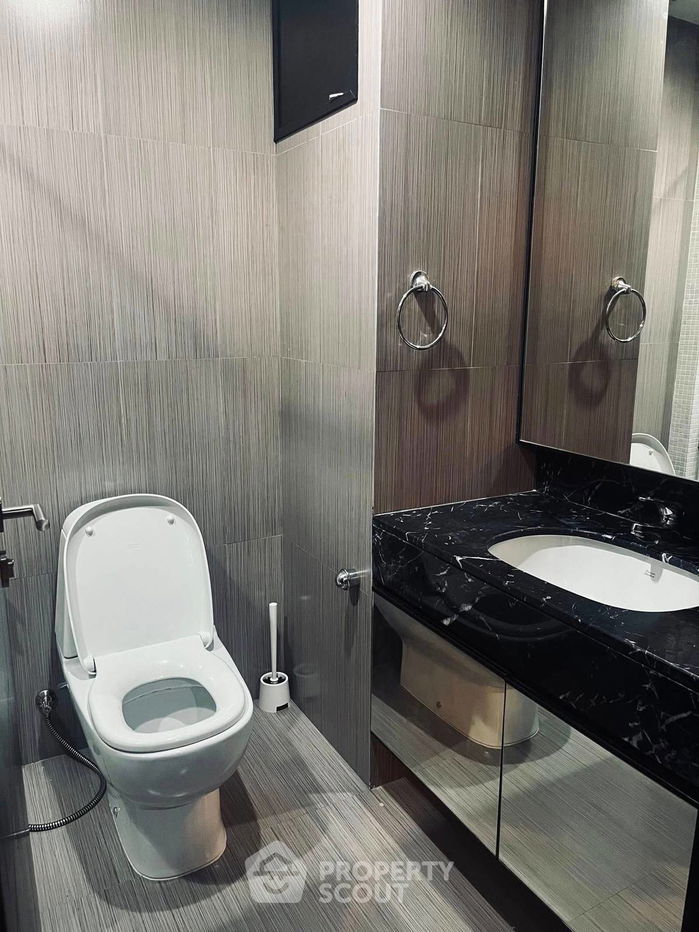 รูป คอนโด 2-ห้องนอน ที่ วิลล่า สิกขรา คอนโดมิเนียม ใกล้ พร้อมพงษ์ (ID 2338099) - รูปที่ 12/15