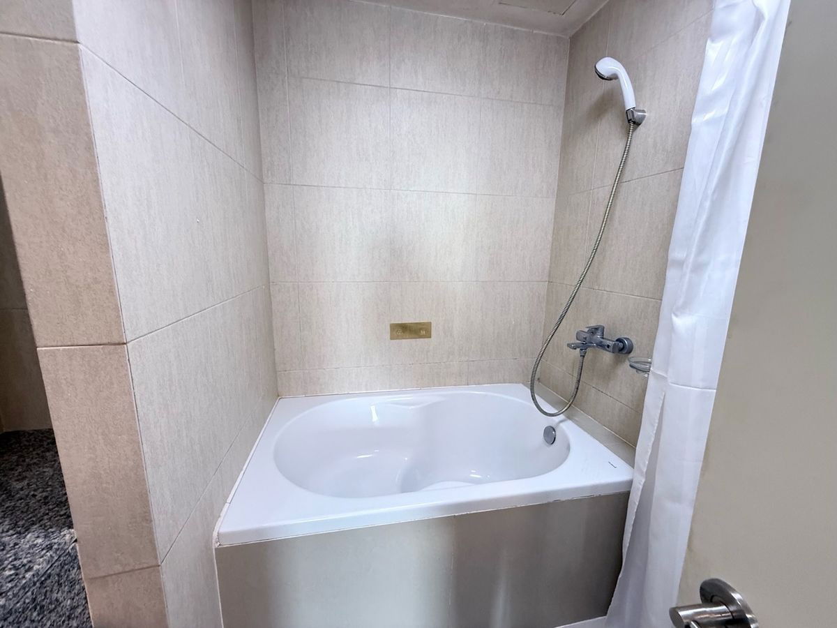 picture Condo for rent The Clover Thonglor, 4th floor, Building A, size 36 sq m, 1 bedroom, 1 bathroom, 15,000 baht, next to J Avenue Thonglor,  - 16/16