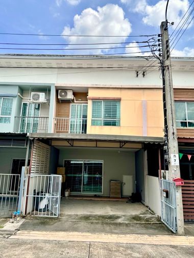 3-bed townhouse for sale, 110 sqm, 27.8 sq wah, VILLETTE LITE PATTANAKARN 38