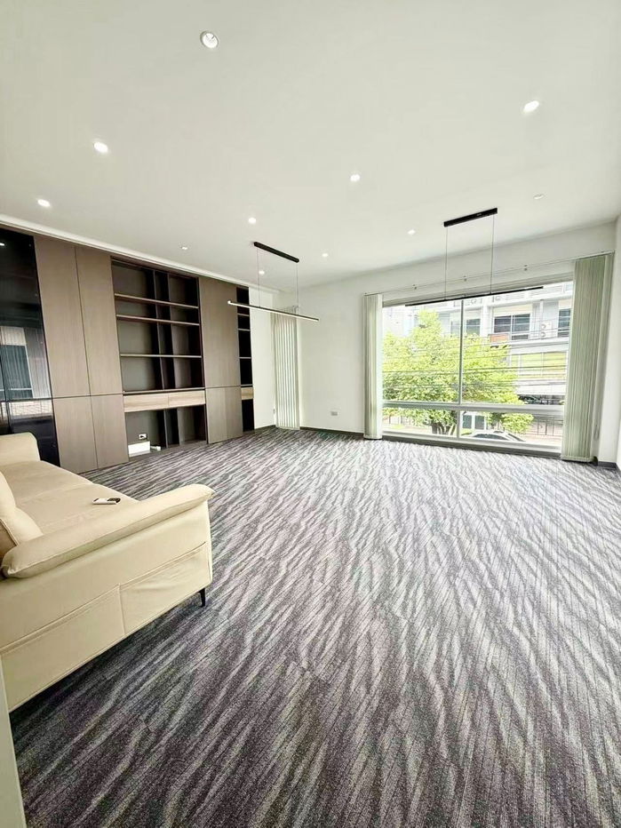 รูป ให้เช่า! Home Office 4 ชั้น B Square พระราม 9 - เหม่งจ๋าย (50.9 ตร.ว. / 500+ ตร.ม.) รีโนเวทหรู! - รูปที่ 9/19