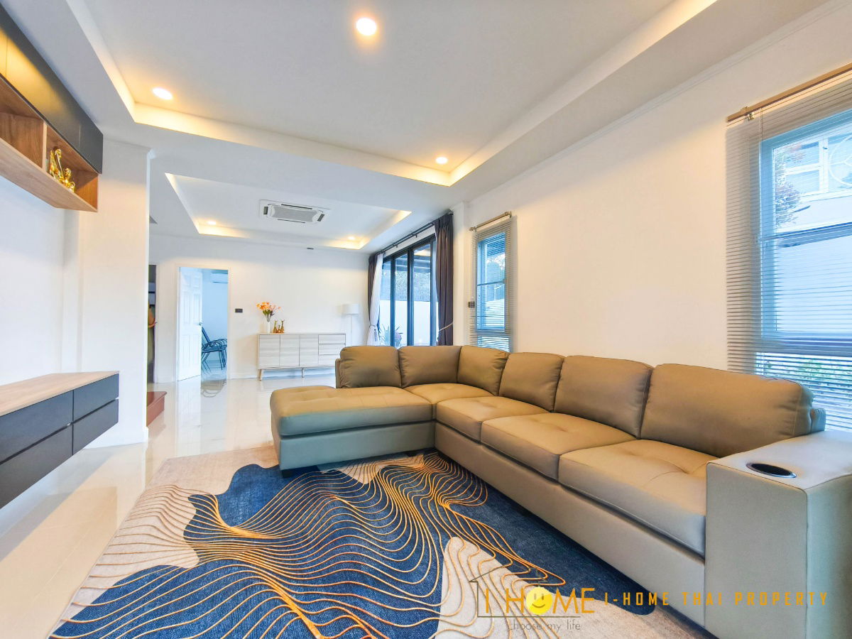 picture Two-storey pool villa for rent with 5 bedrooms,4 toilets and 1 kitchen.  - 32/62
