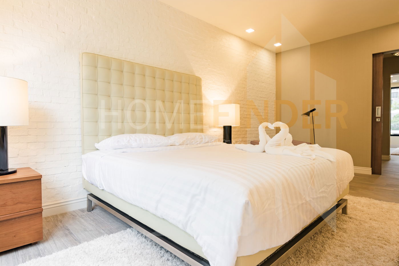 รูป Penthouse Condominium 2 4 bedrooms, for rent - รูปที่ 19/136