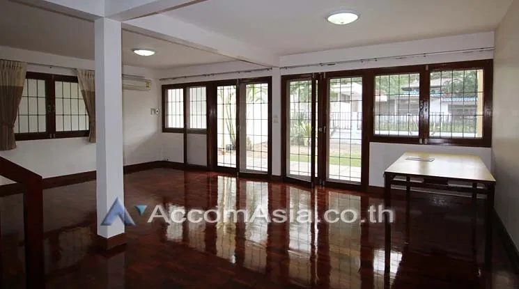 picture 🔼🔽 AccomA 📩  3 BR House in Phra Khanong Nuea (60078) - 3/11